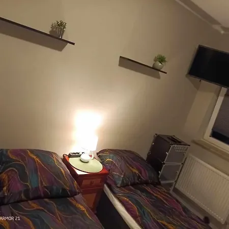 Hostel KWATERY NOCLEGI DARŁOWO Marek Parking-Auta-Rowery Darłowo