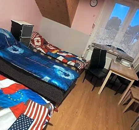 - Marek Vandrarhem Darłowo